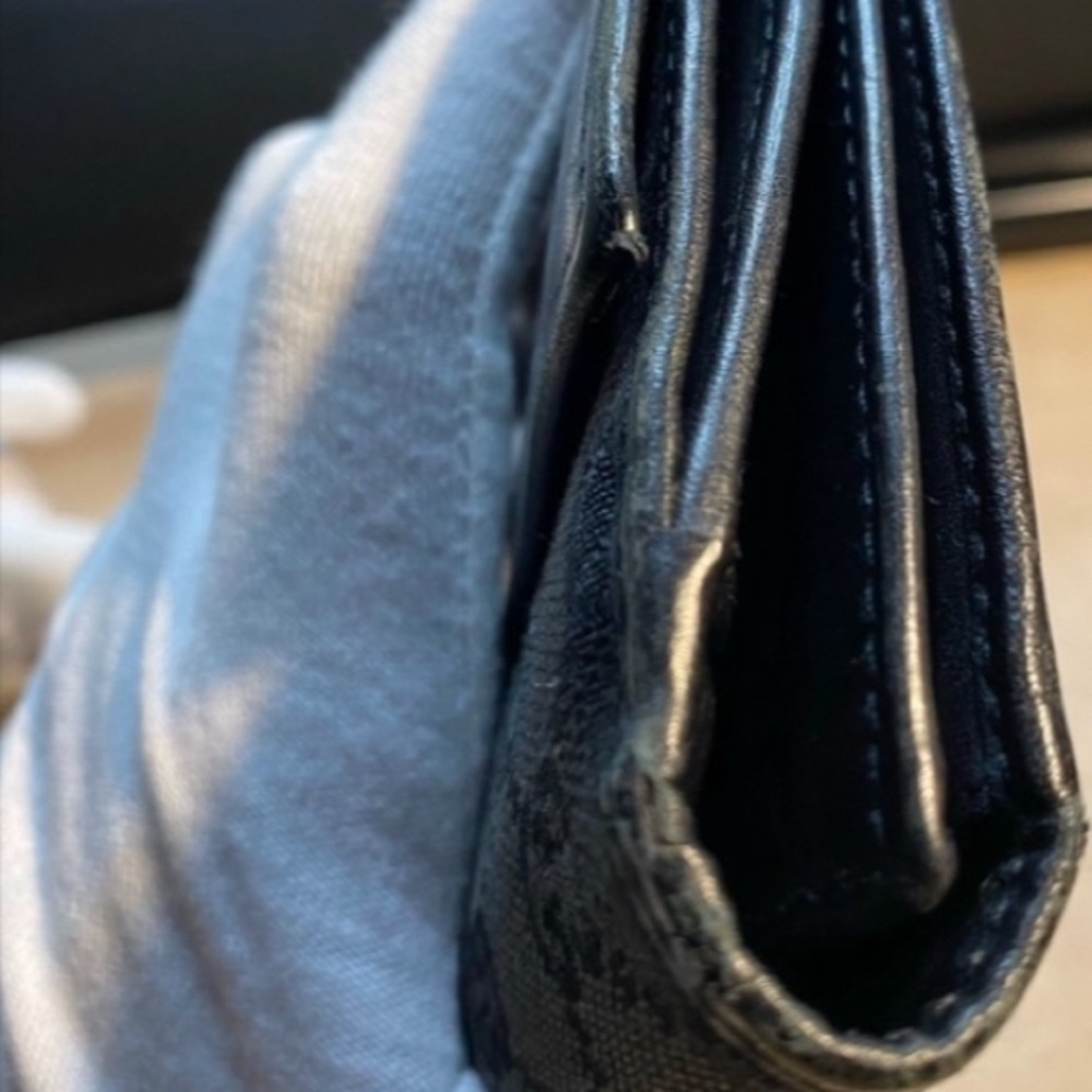 Gucci (2) authentic vintage Long Canvas and Leather Wallet and Free Gucci wallet - Picture 8 of 11